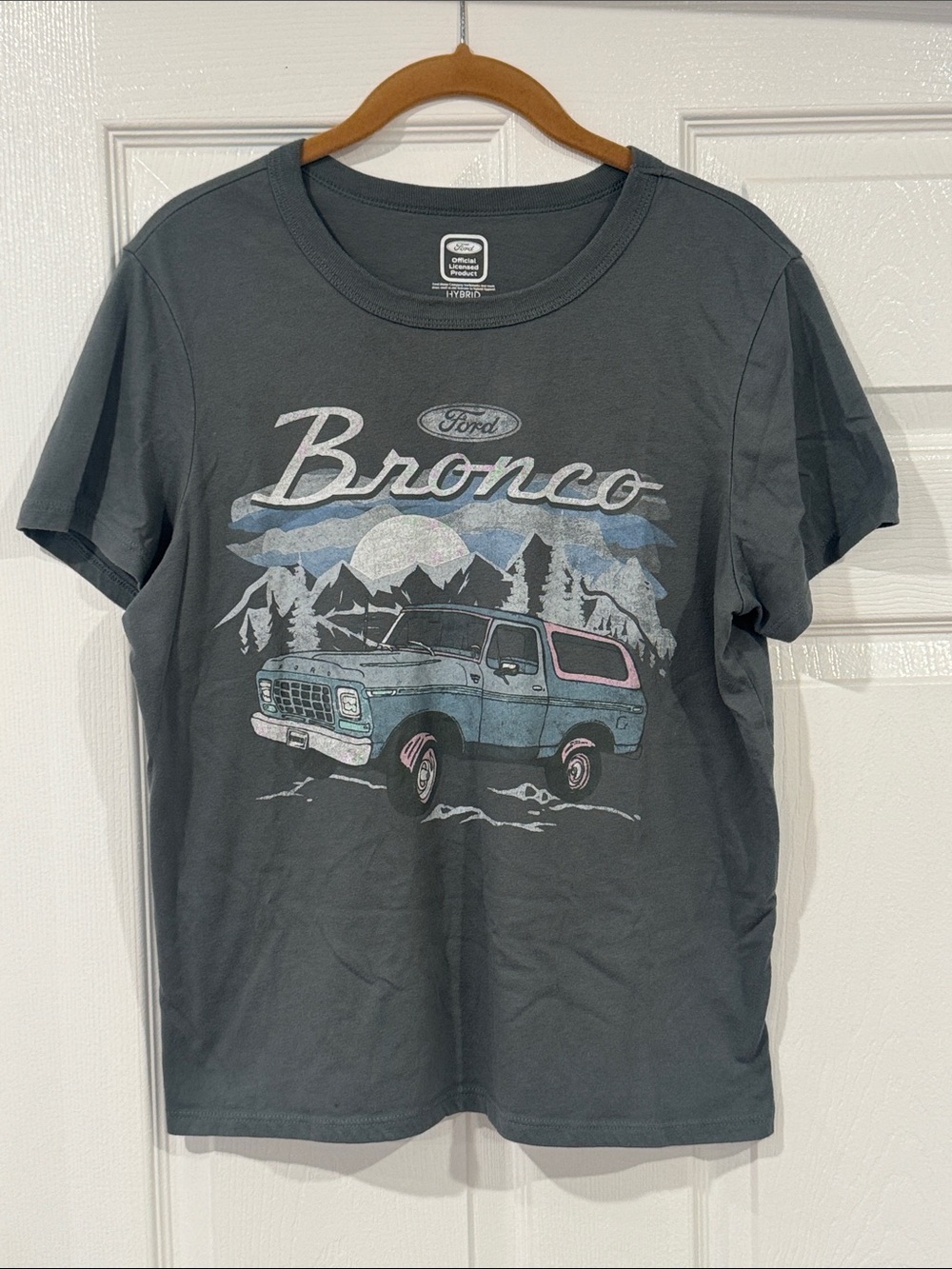 Ford Hybrid Apparel Bronco Women's Graphic T-Shirt